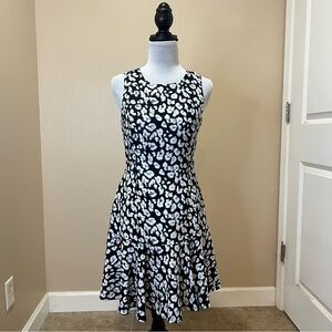 Banana Republic NWT Womens Work Feminine Business Casual Navy White Dress Size 2